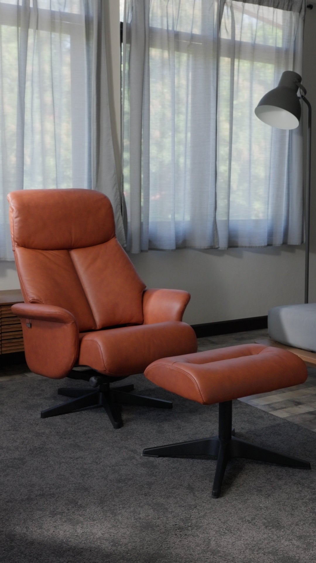 Leone Lifestyle Chair
